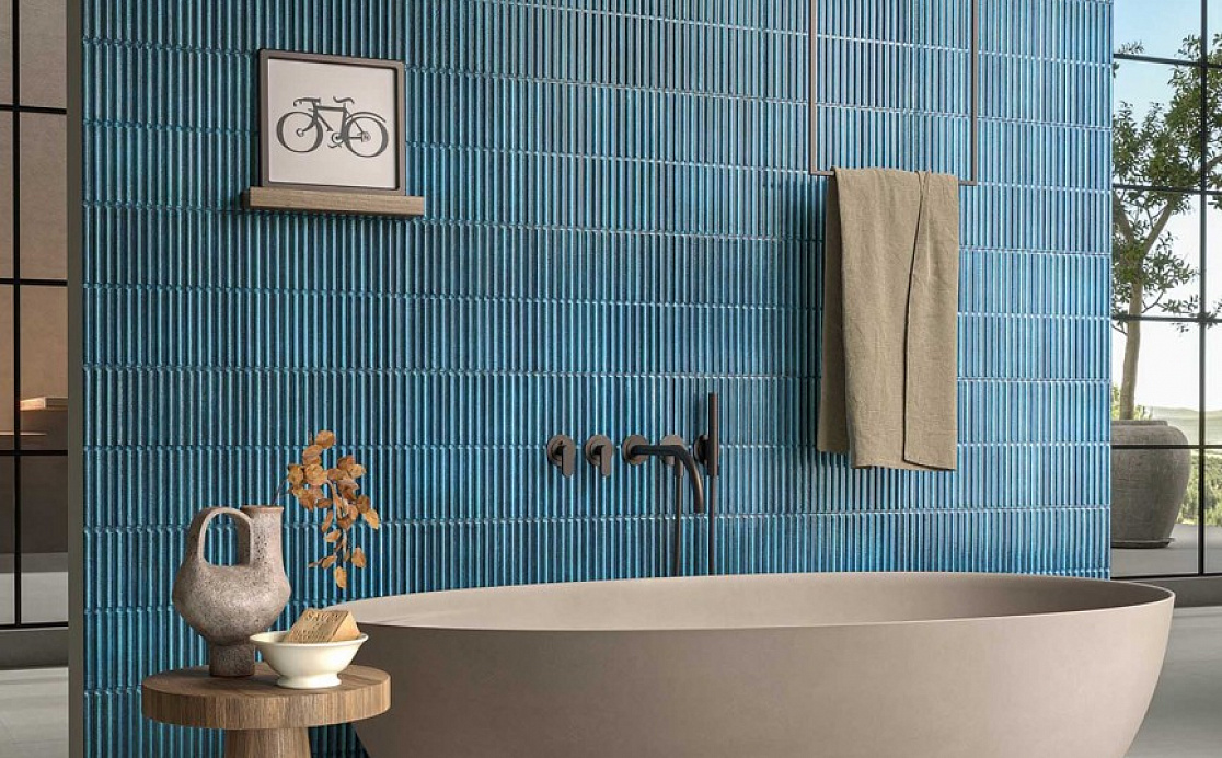 Ванная комната с Home Stripes Blue